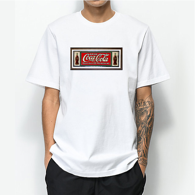 Drink Coca-Cola Delicious Refreshing Coca-Cola Vintage T-Shirt